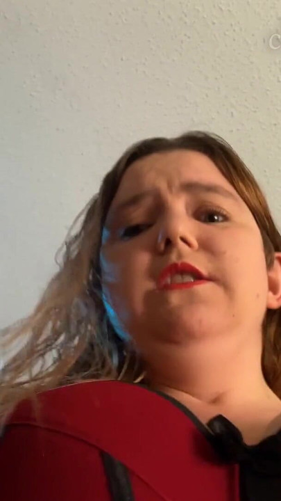 "Domme Marie sana biniyor - bakış açısı üç iri güzel kadın orgazmı - 38g torpido sutyen ve wevibe"