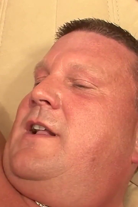 Hot Matured Housewife Gets Her Juicy Hairy Pussy Fucked Hard by a Massive Cock