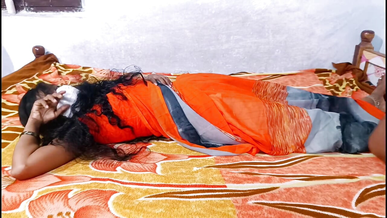 bhaartiy hot patni ghar ka bana choot chaatna chudaee