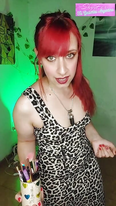 Nu rezista! Umilesc o pulă scurtă și îl împing să fie curva mea! Instrucțiuni de masturbare - penis mic bi