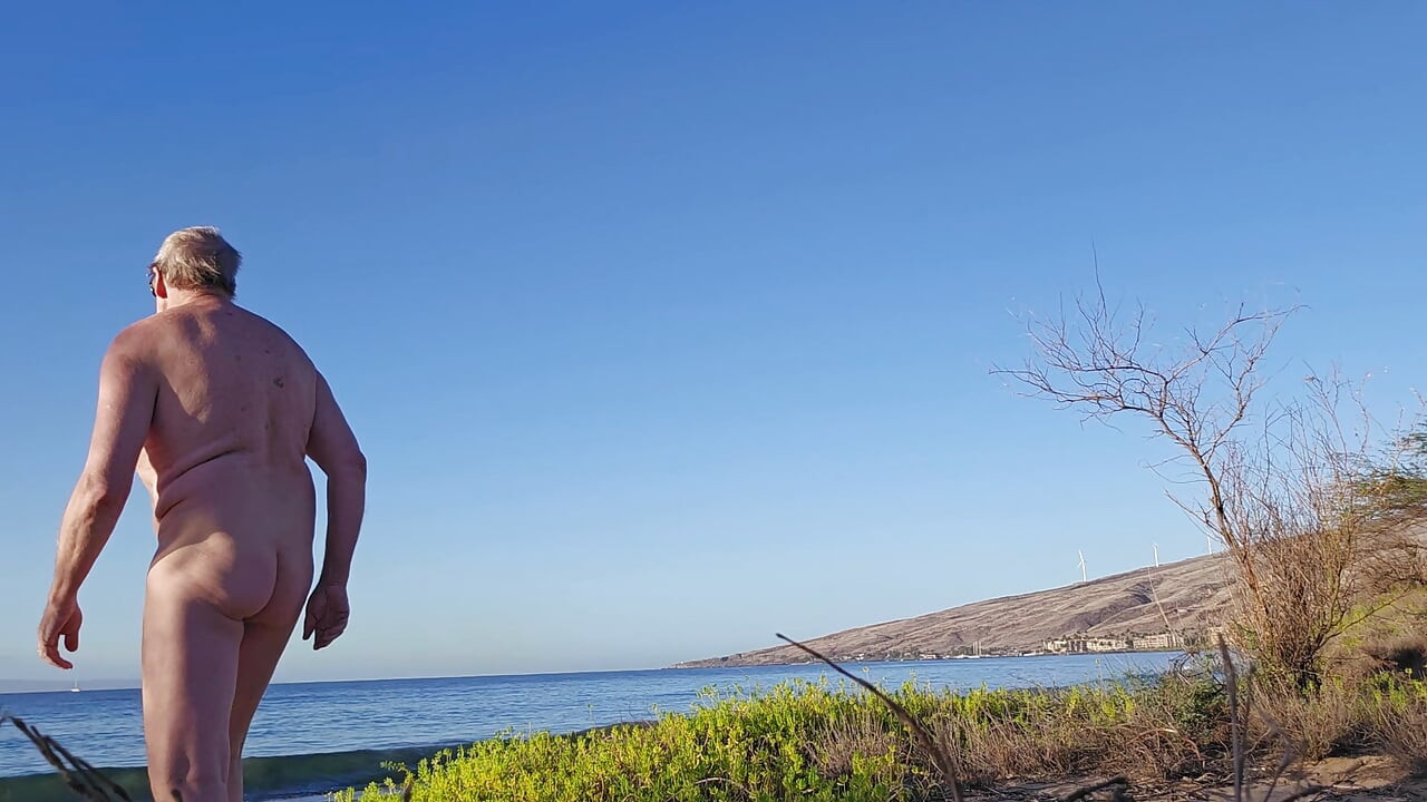 Getting Naked in Hawaii