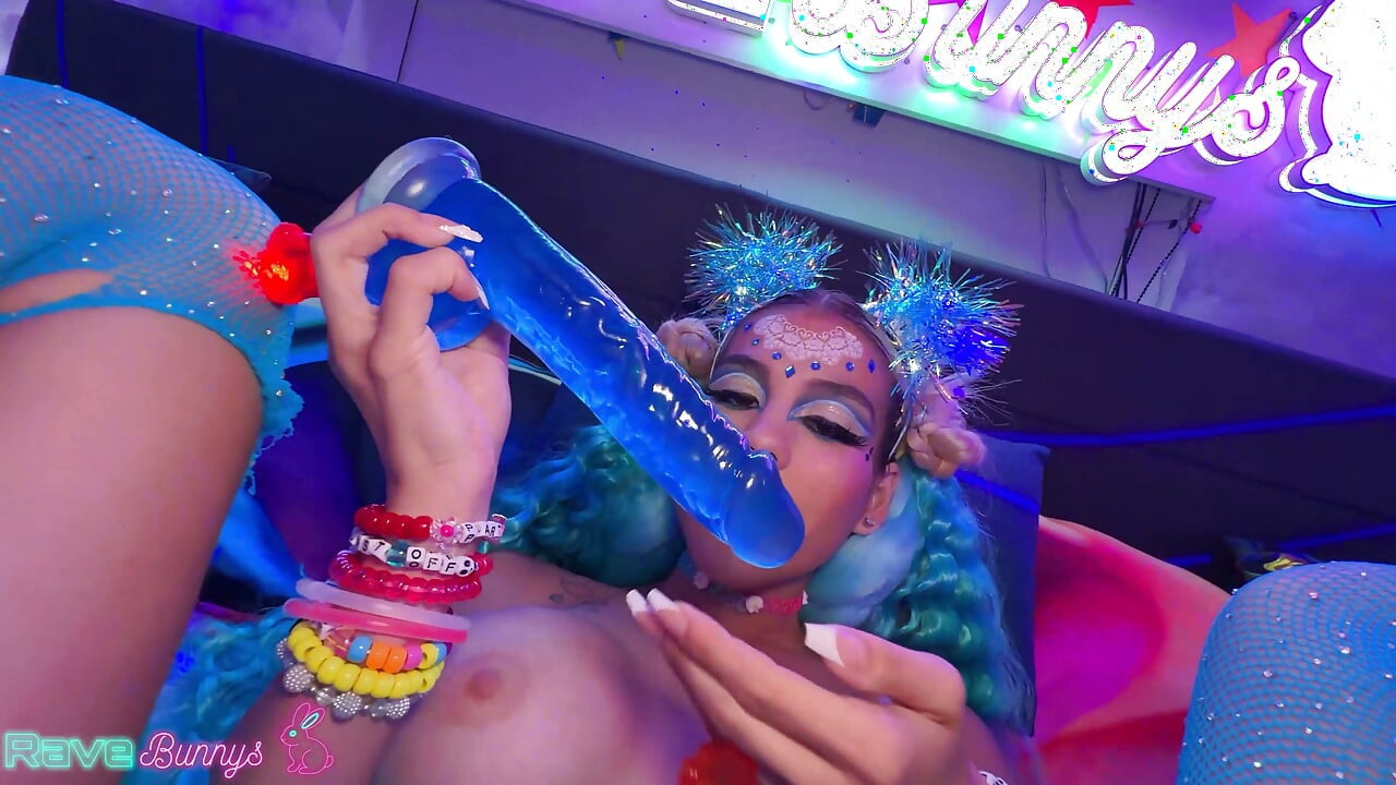 Lilith Grace Rides Brian Omally's Cock With Glow Sticks Packed Inside!