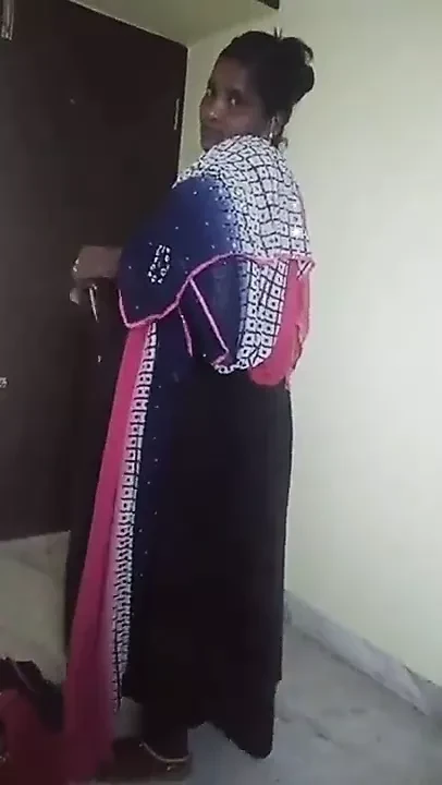 Tamil milf m0m dressing after bath