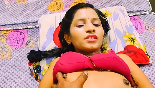 Heiße indische ehefrau vom besten freund ihres ehemanns hindi-sex in Hindi-audio gefickt