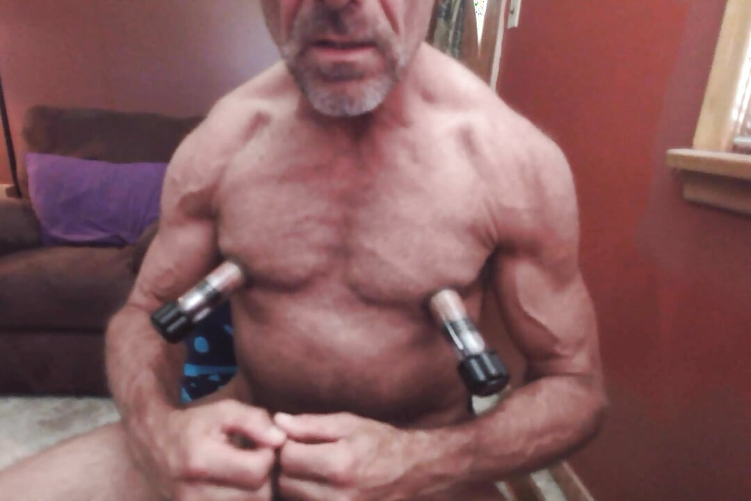 Gay Nipple Pig pumping nipples, flexing pecs
