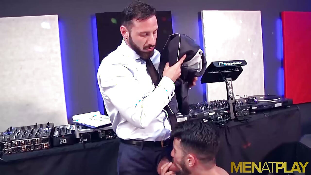 MENATPLAY - Latino Robbie Rojo anal fucked by Antonio Miracle