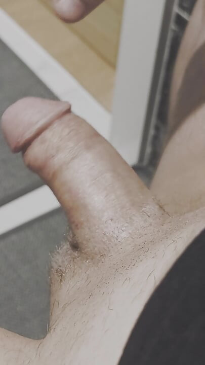 مرد جوان حشری در حمام
