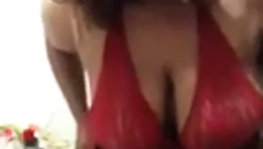 Arab house wife uploded her personal video in Facebook