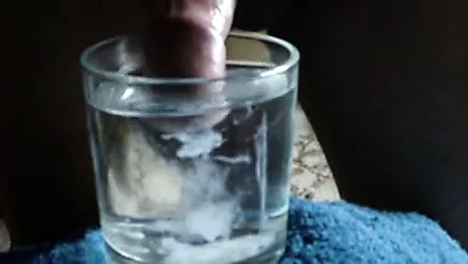 Cumshot içine the su 2