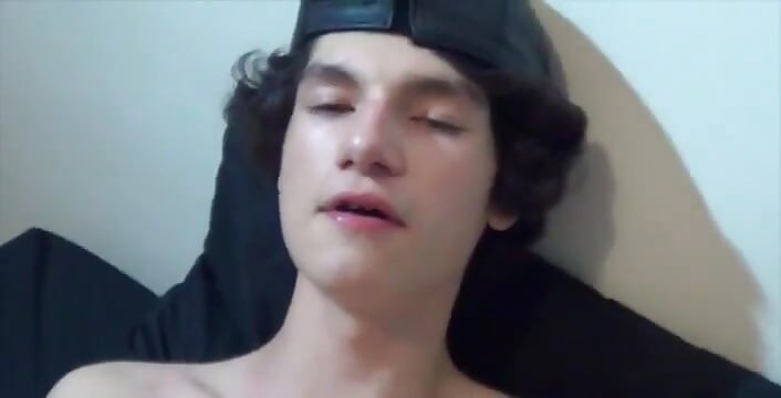 My Friend Fabieb Play with An Innocent Twink Bbl with His Xxl Cock and Creampie Him