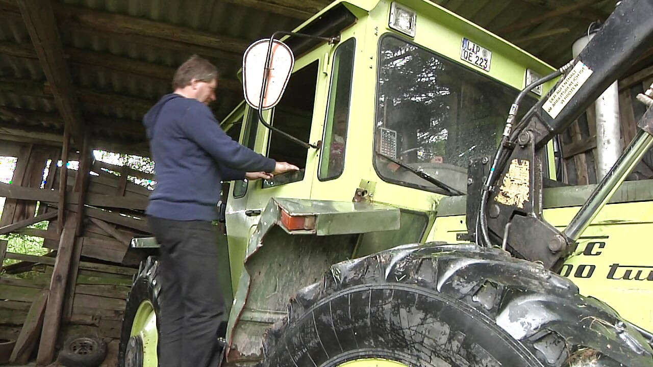 The old farmer's wife waits her husband to be fucked in the barn