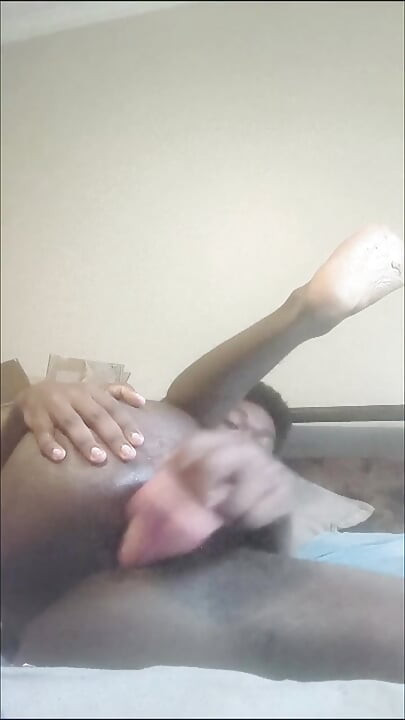 Ağzı açık bussy kremleme ve osurma