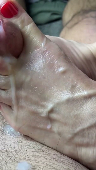 my wife's sexy feet are slipping on my dick and look how it all ended | Clip 1