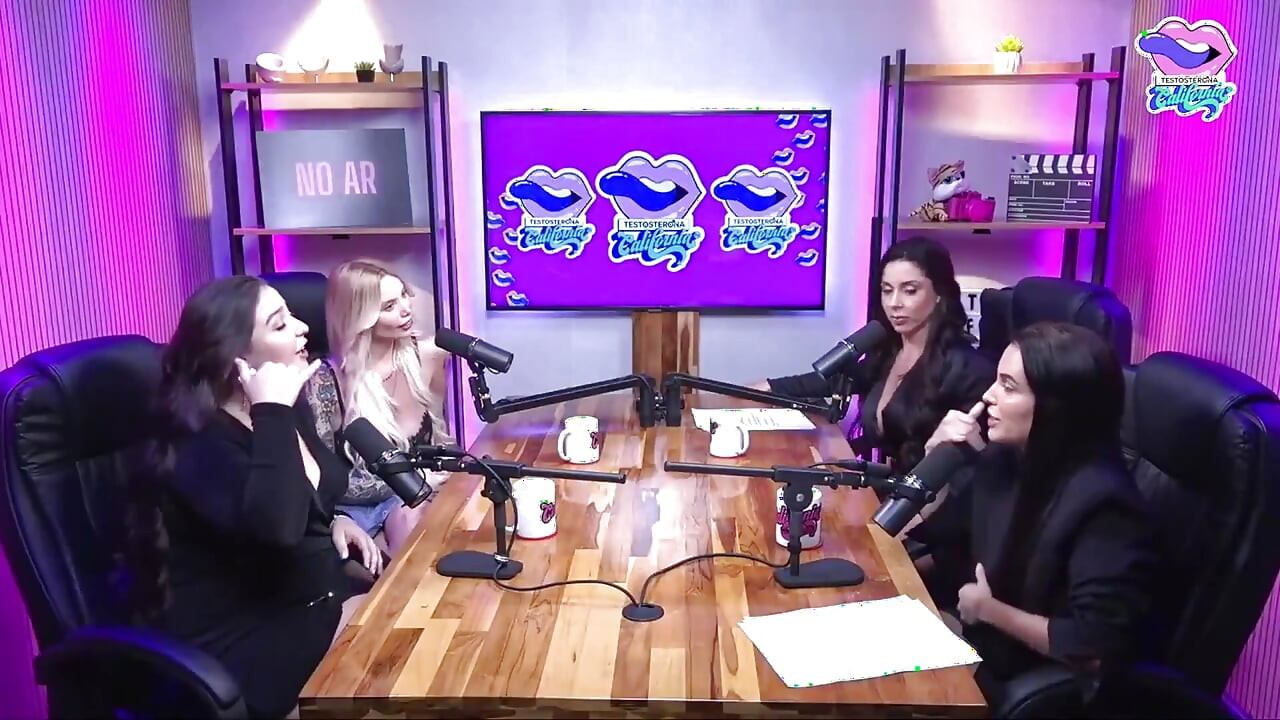 Hot Podcast with Gi Genesini and Flora Favaretto