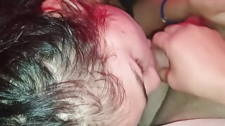 Tatăl Vitreg Îmi Umple Gura De Sperma in Fiecare Zi