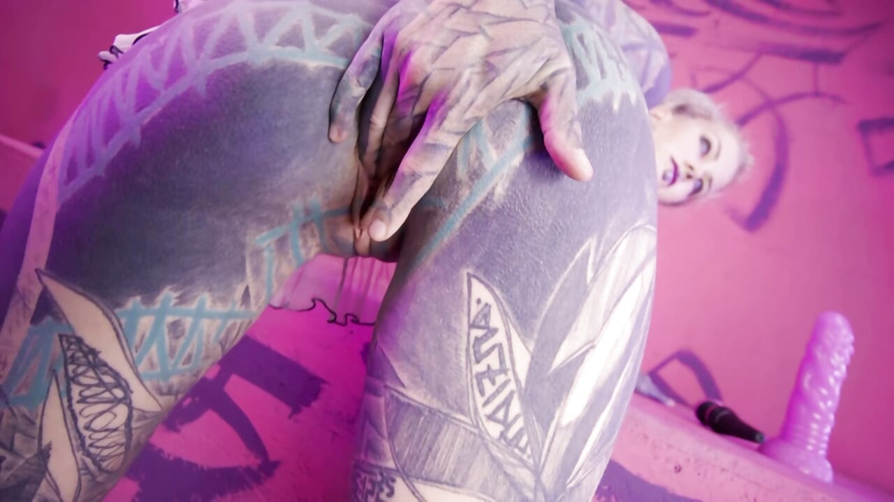 Intense Anal with Massive Gape and Facefuck