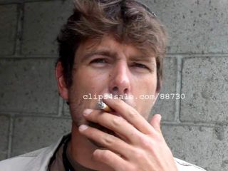 Kouření fetiš - Adam kouří