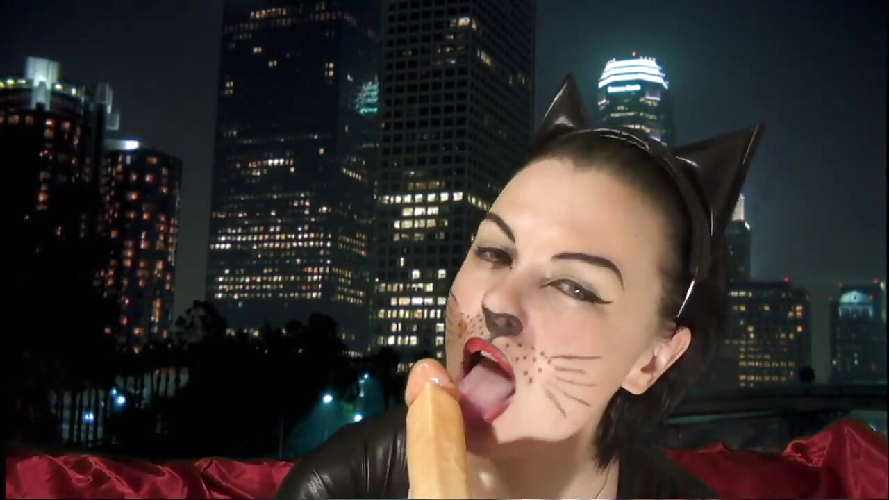 Kitty dojenie twojego kutasa