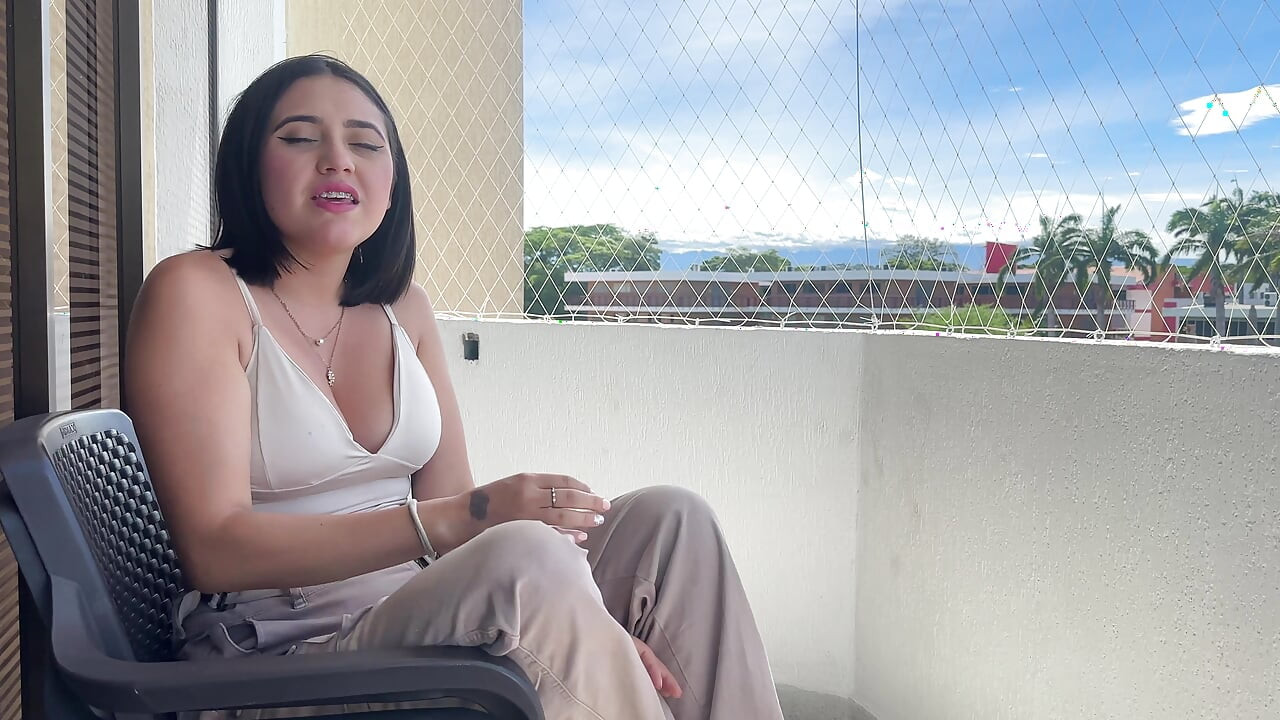 Nu m-am putut opune! Manuela Alvarez Dușuri fără lenjerie intimă și mă duc să o fut tare în baie