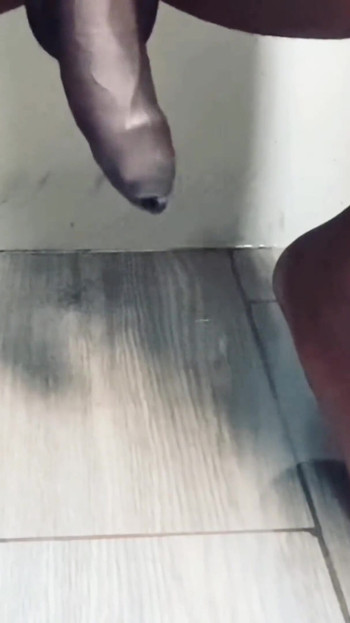 Sqauting放尿ファンのリクエスト