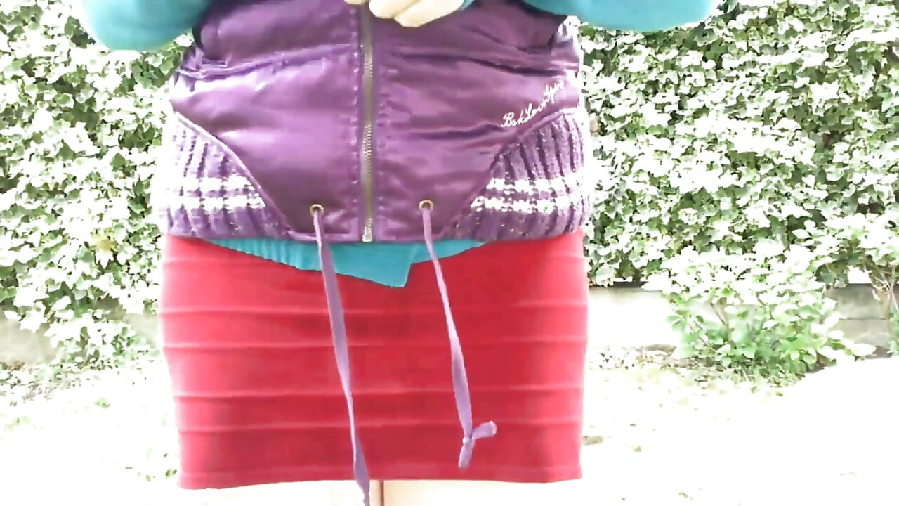 A Nice Masturbation in a Public Garden in a Wet Dress