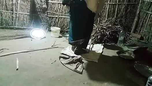 Bhabhi desa bercinta di rumah oleh hasband