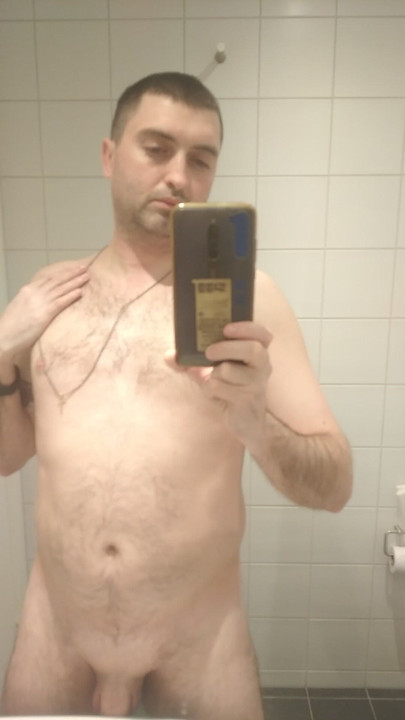 Dear women, I show myself to you.