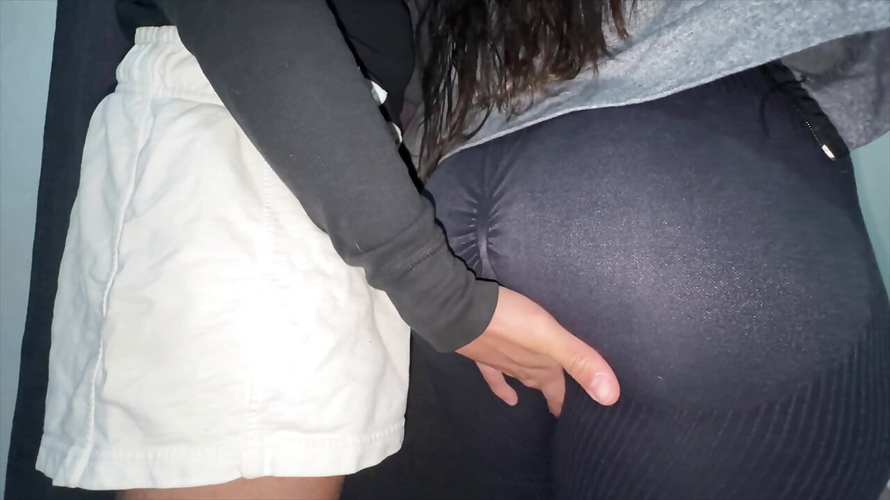 Big-ass Girl Grabs Stranger's Dick