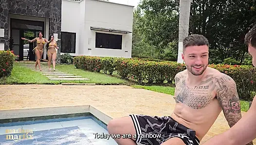 Mariana, yeri ve raul'a yağmurda havuzda çifte