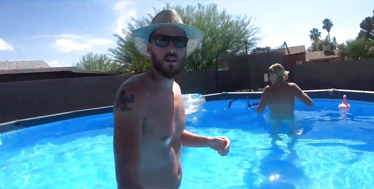 Pregnant Pool Sex Young MILF! Putting on a Show for the Neighbors