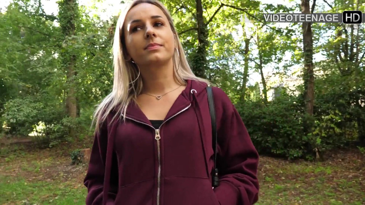 Cute 18 Year Marine Does a New Porn Video Casting