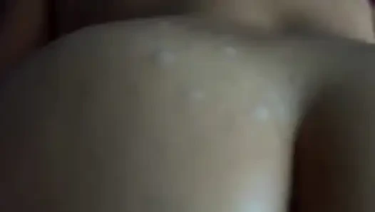 Утренняя страсть фигуристой блондинки