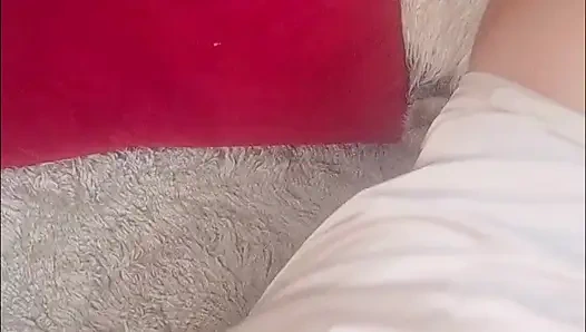 Genießen sie meine anal-masturbation mit einem dildo! Es fühlte sich wunderbar an!
