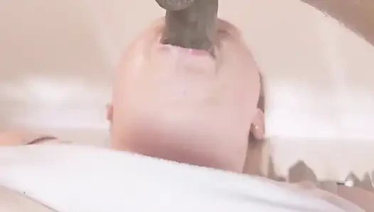 Amatör iri güzel kadın ıslak sakso ve boşalma