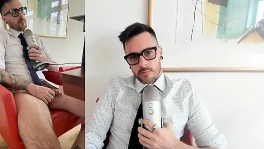 Üniversite profesörün olarak asmr rol yapma! Boşalma dahil!