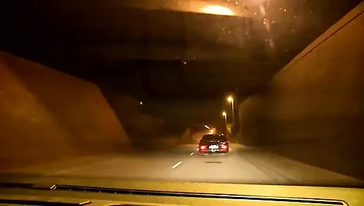 Mükemmel orgazm için mükemmel sarışın