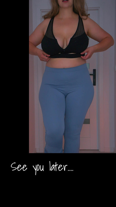 Sexy milf culona en gimnasio seducción