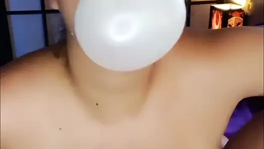wajahku dengan bubblegum di panggilan video 4u - bunny looner