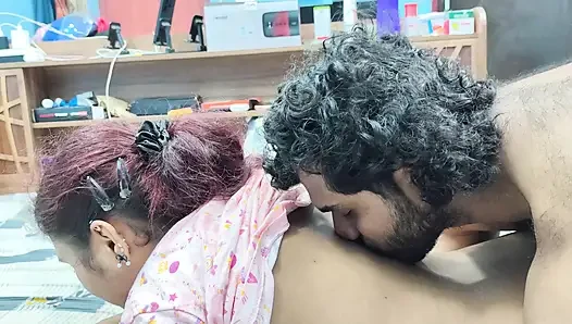 Ciuman pinggul dengan romansa panas