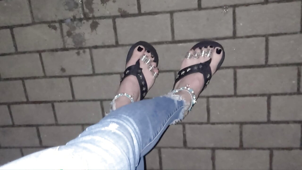 I'm cumming in the street again - lot of cum