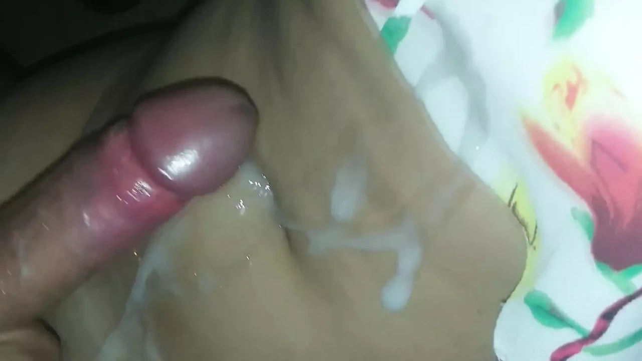 Husband Watching and Films His Wife Moaning Horny While His Friend Fuck with Condoms off