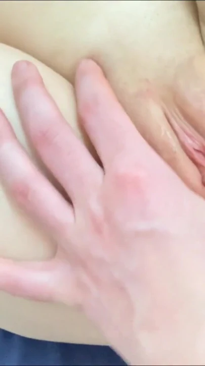 He removed the condom and exploded on my pussy | Clip 2