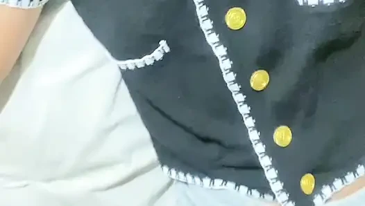 Kalau begitu, ini adalah hadiah ulang tahunku! Biasanya menyenangkan untuk keluar dari sini!