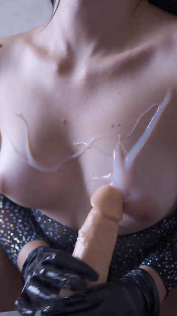 “JOI手套恋物癖手淫你第一人称视角”的必分享时刻