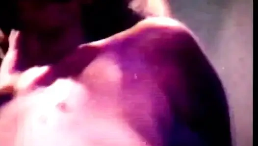 A Paradise Between the Legs