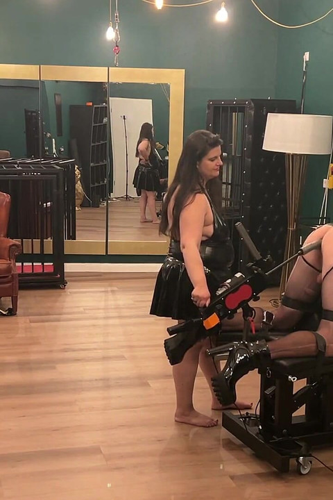 Fetish Lofts - Sesiune anală dură cu Sclav TV, partea 4-4