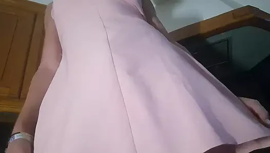 Seksi saf kadın kılıklı göt yakın çekim