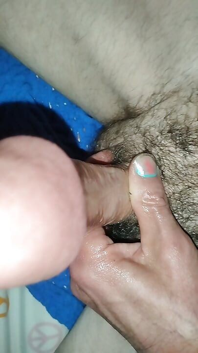 extreemley horney,huge and hard