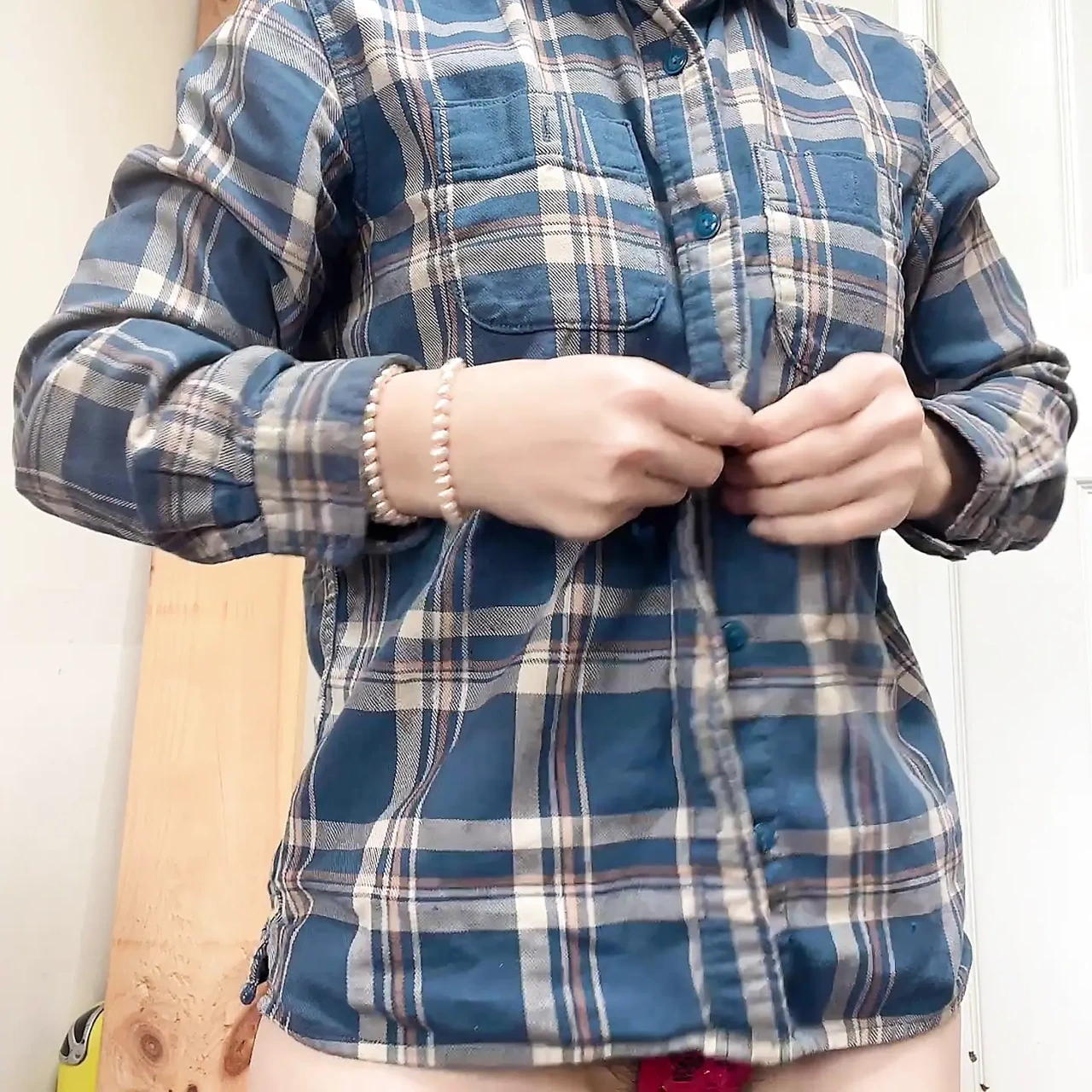 撒尿的乐趣Hana等不及小便了，感觉真好