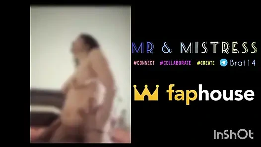 Ateşli Hintli orta yaşlı seksi kadın en iyi arkadaşının kocasının yarağına biniyor